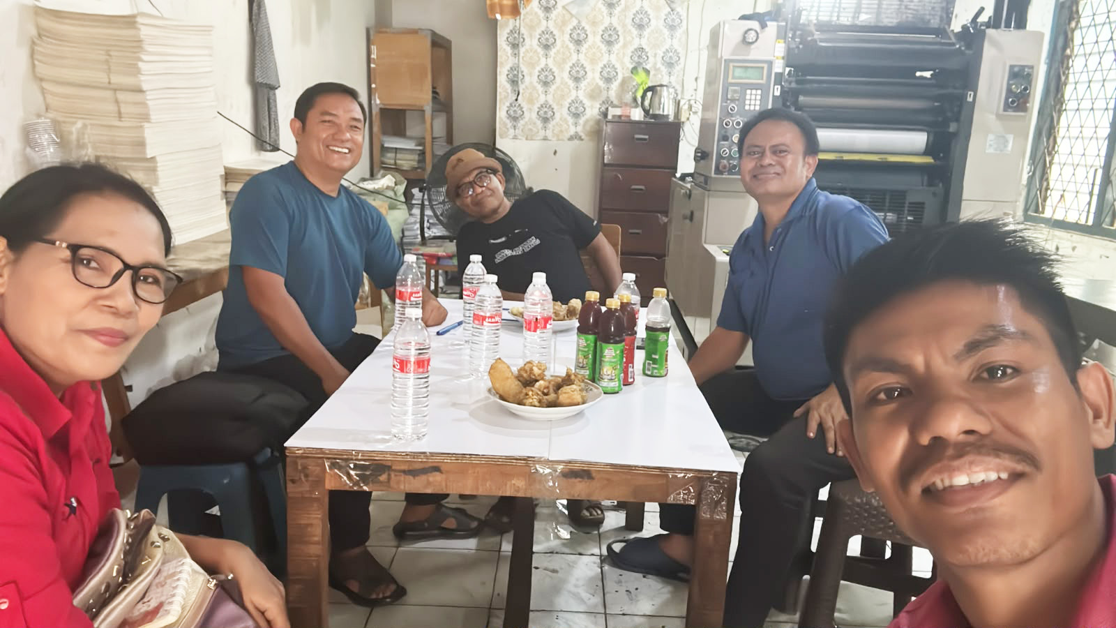Di ruang sederhana ini, kami mempersiapkan launching Rumah Besar Sumba di Jakarta